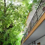 Casa Mia 2*