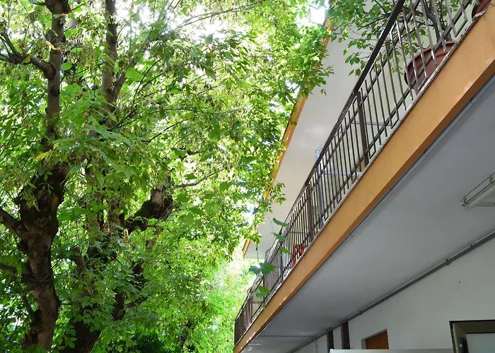 Casa Mia 2*