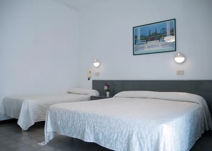 Casa Mia Hotel 2*