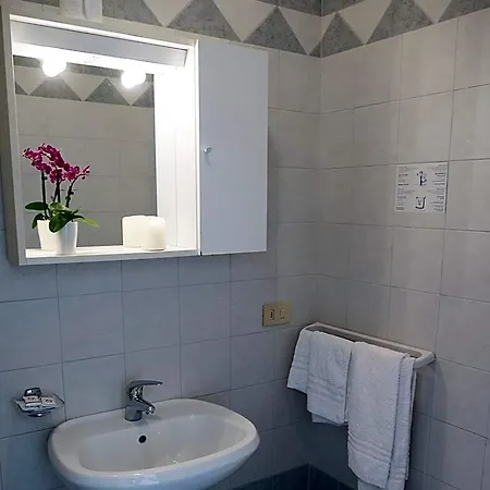 Casa Mia 2*