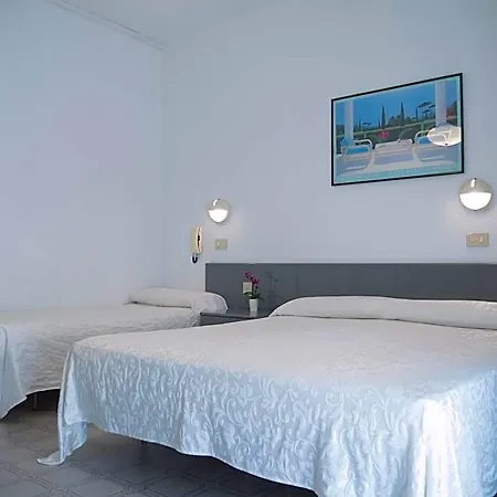 מלון Casa Mia 2*