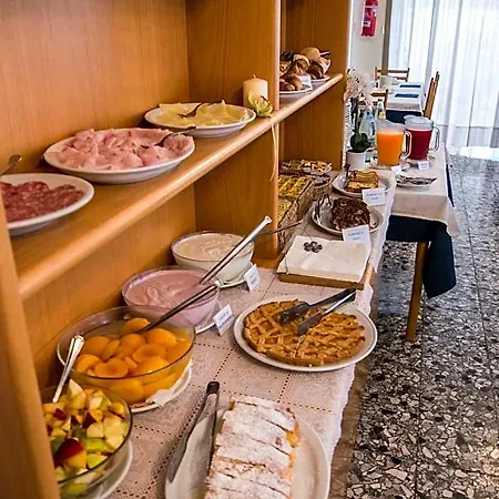Casa Mia Ξενοδοχείο 2*