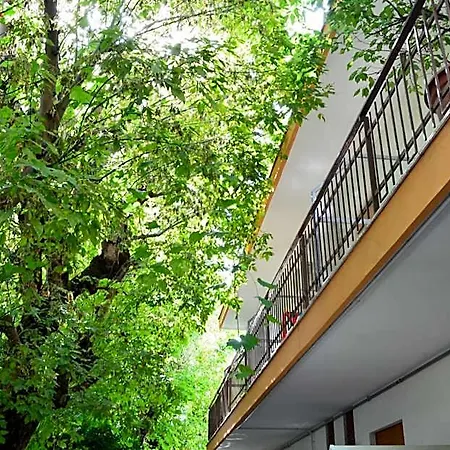 Casa Mia 2*