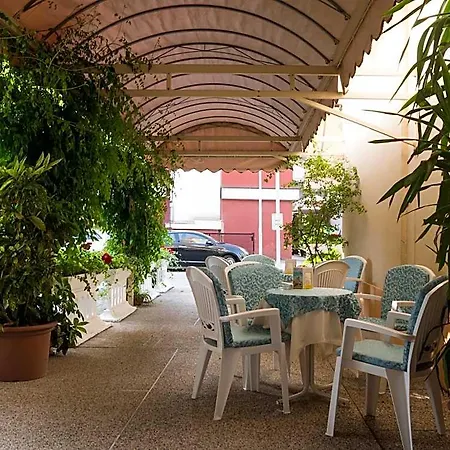 Casa Mia 2* לידו די ג'סולו