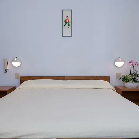 Casa Mia 2*