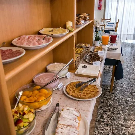 Casa Mia Hotel 2*